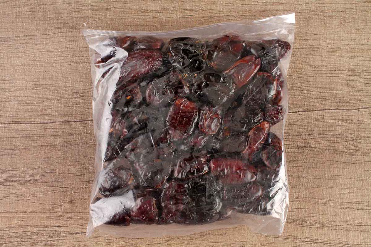 Omani Seedless Dates 400 Gm