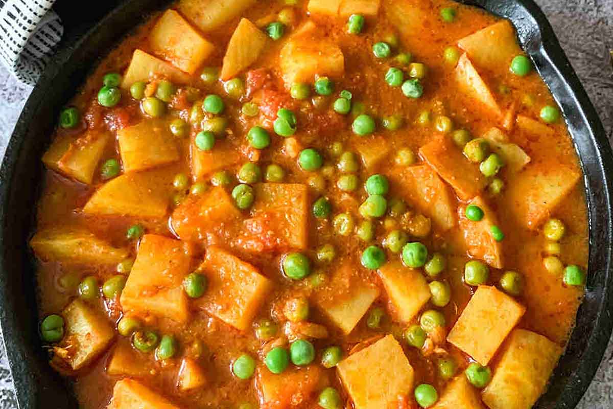 Neelam Freeze Dried Aloo Matar 75 Gm