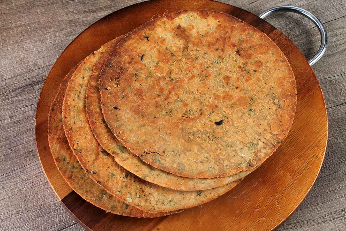 Whole Wheat Bajra Methi Garlic Khakhra 250 Gm