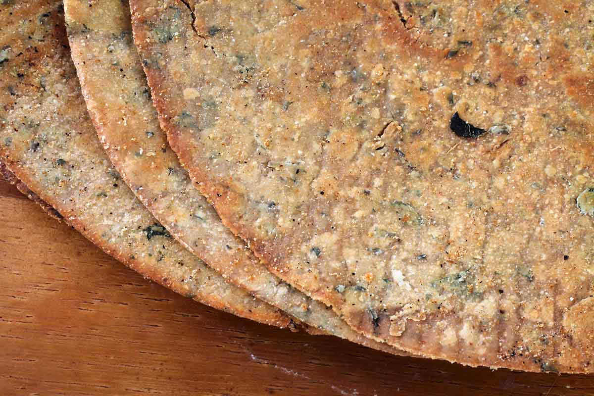 Whole Wheat Bajra Methi Garlic Khakhra 250 Gm