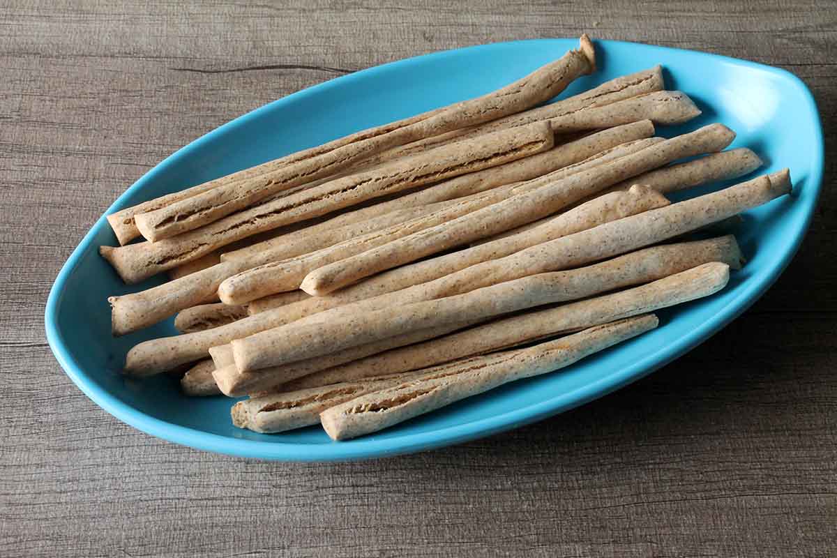 Whole Wheat Nachani Bread Stick 200 Gm