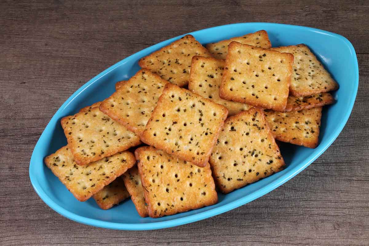 Whole Wheat Vegetable Crackers 190 Gm