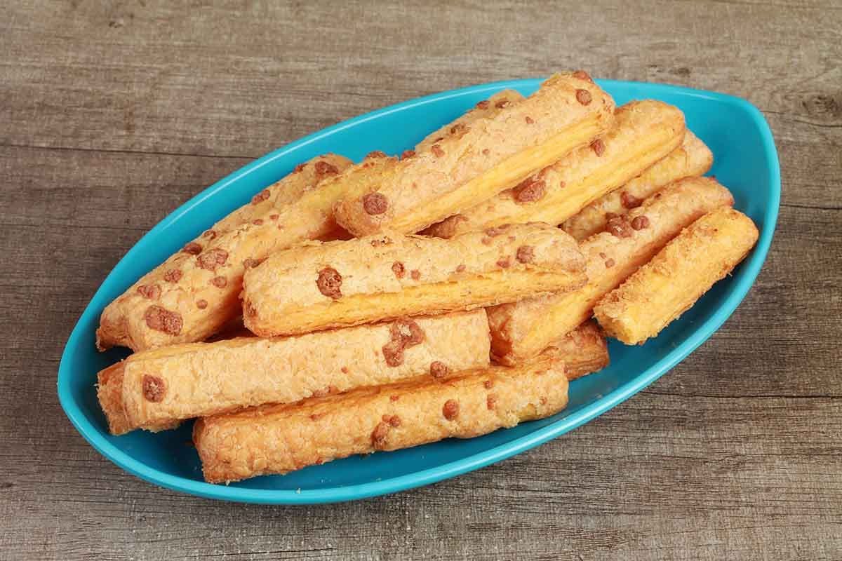 Garlic Butter Cheese Khari Stick 180 Gm