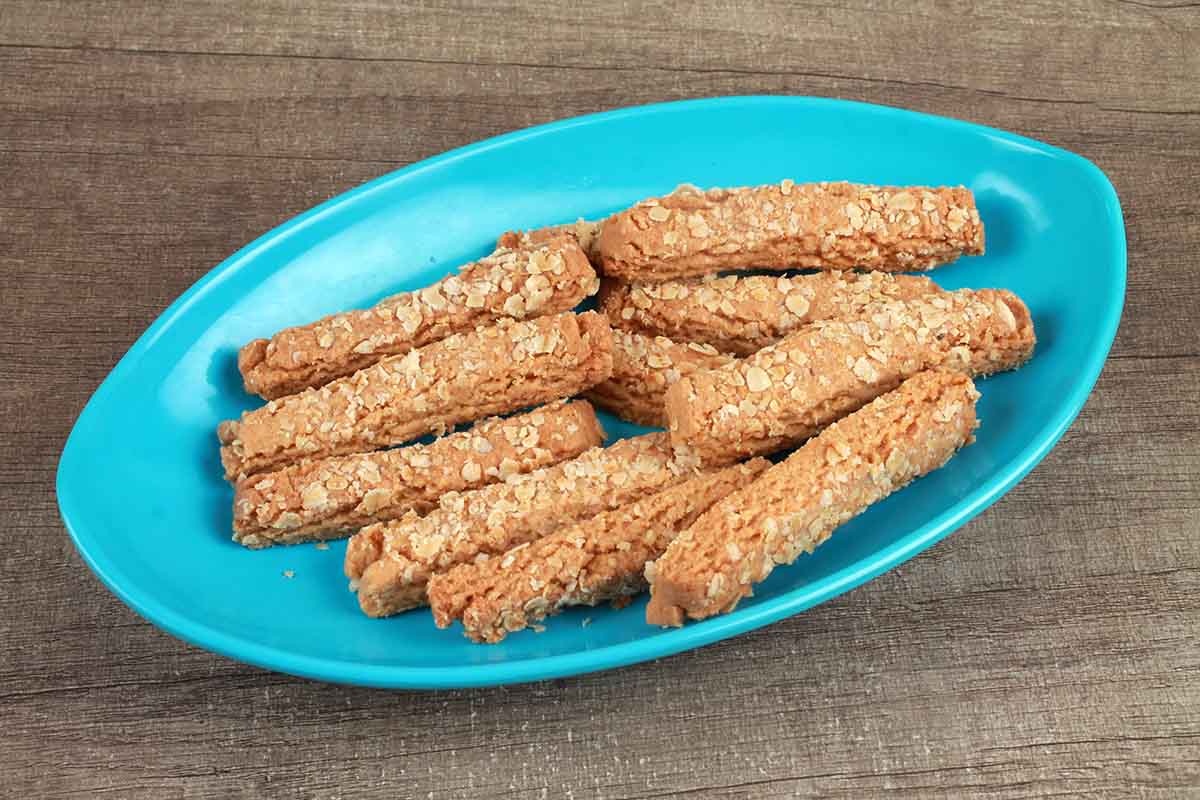Oats Almond Fingers 200 Gm