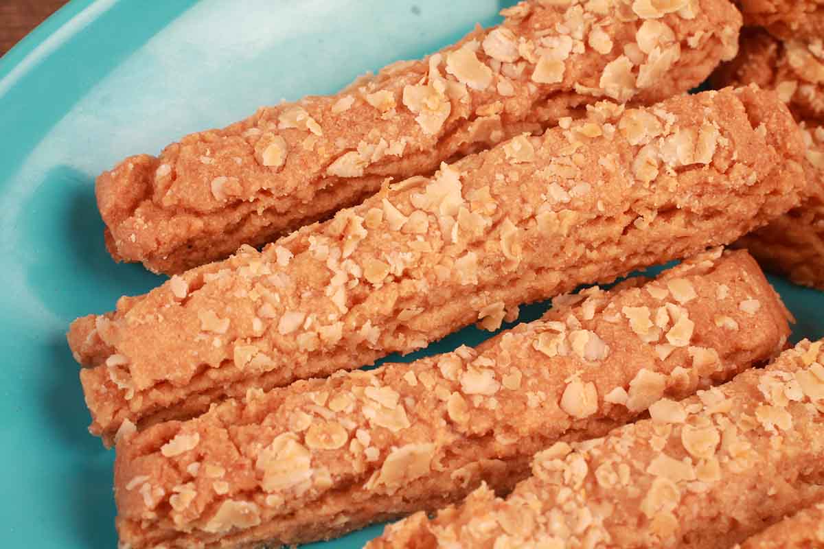 Oats Almond Fingers 200 Gm