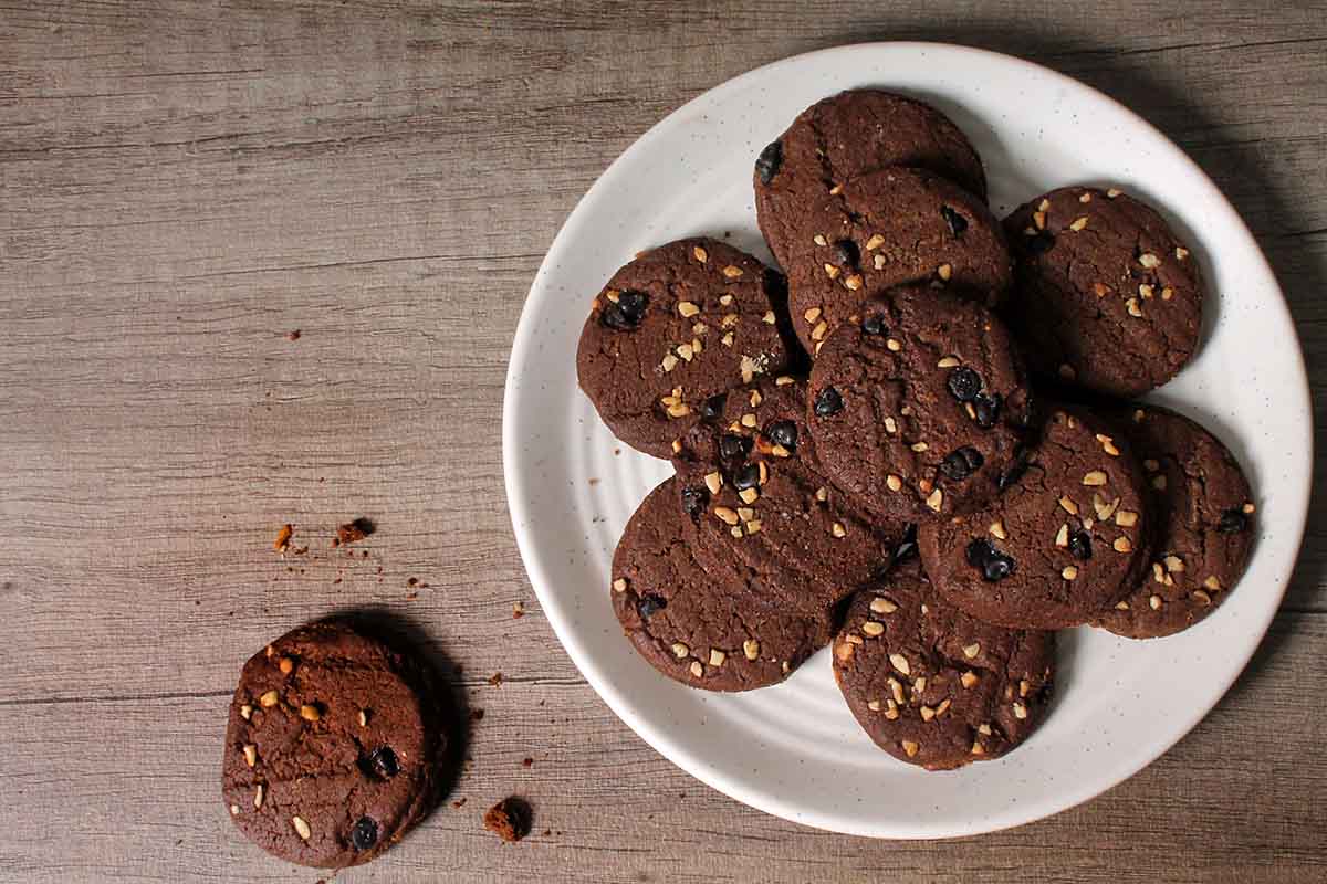 Chocolate Chips Biscuits 250 Gm