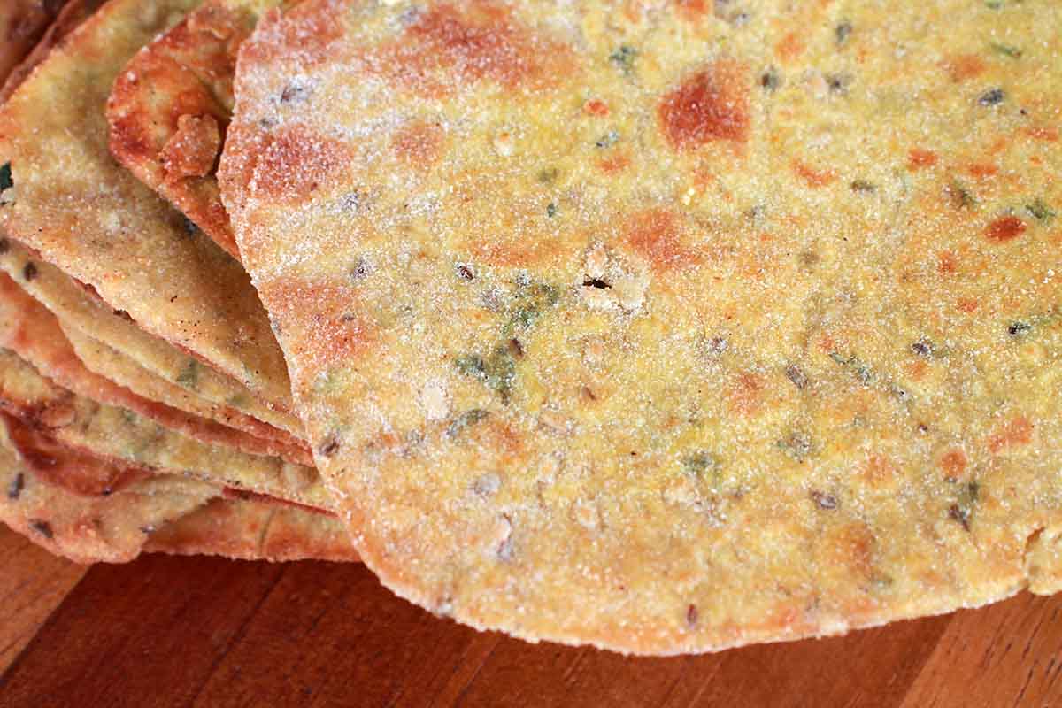 Whole Wheat Kothmir Marcha Khakhra Mobile 200 Gm