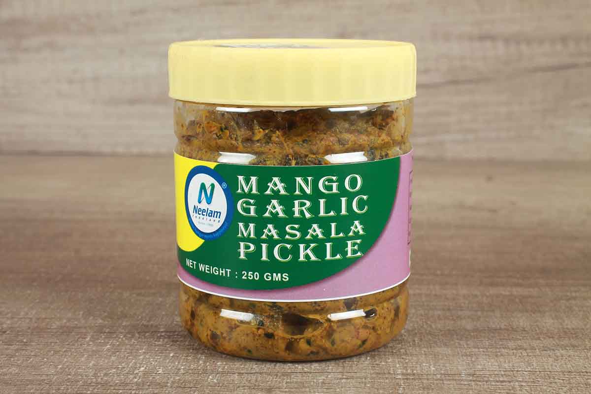 Oil Free Mango Garlic Masala Pickle 250 Gm