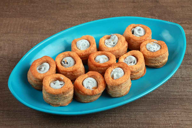 BLUEBERRY MINI CREAM ROLL 200 GM
